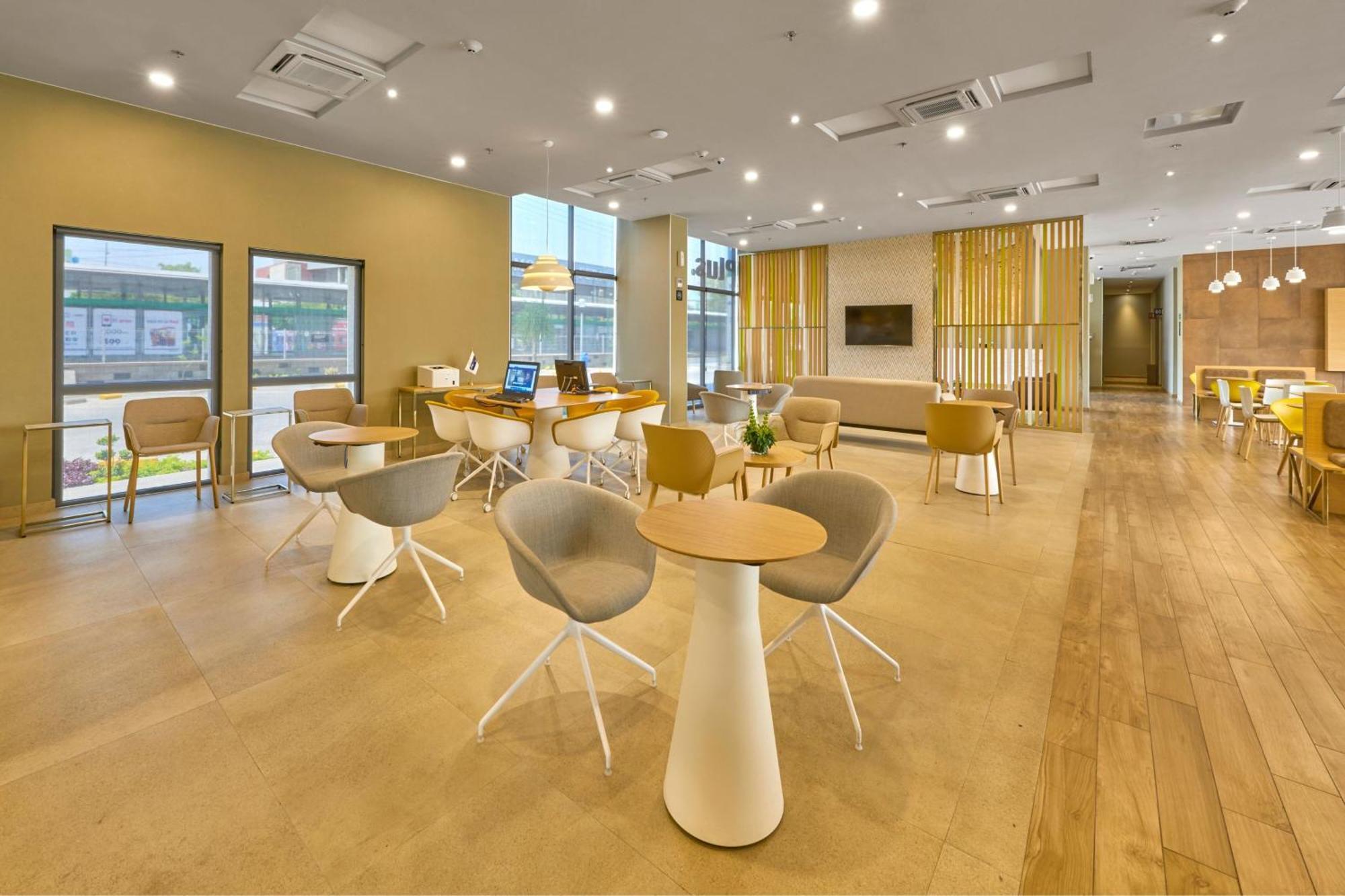 ซิตี้ เอ็กซ์เพรส พลัส เลออน เซนโตร เดอ กอนเบนซิโอเนส Hotel ภายนอก รูปภาพ